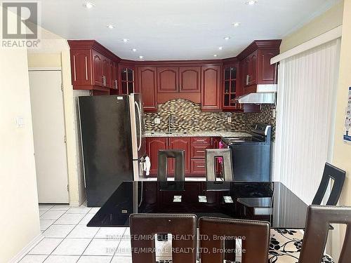 8 Lansbury Drive, Toronto (Agincourt North), ON - Indoor Photo Showing Kitchen