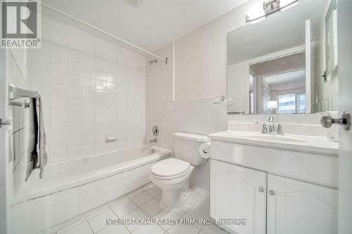 206 - 400 Webb Drive, Mississauga, ON - Indoor Photo Showing Bathroom