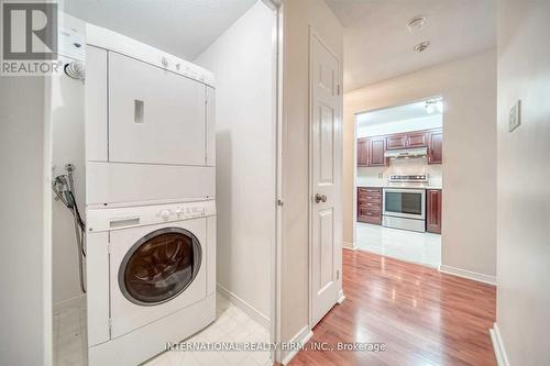 206 - 400 Webb Drive, Mississauga, ON - Indoor Photo Showing Laundry Room