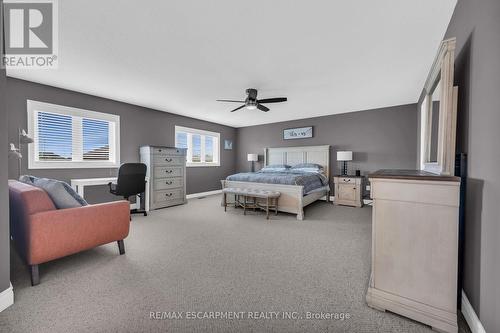 8 Saybrook Gardens, Hamilton, ON - Indoor Photo Showing Bedroom