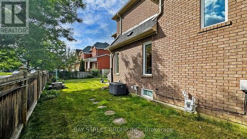 27 Boxhill Road, Markham (Milliken Mills East), ON - Outdoor