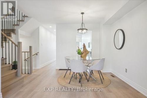 30 - 365 Tailfeather Crescent, Mississauga, ON - Indoor Photo Showing Dining Room