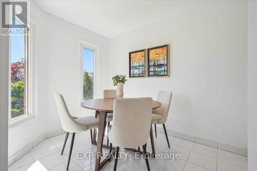 30 - 365 Tailfeather Crescent, Mississauga, ON - Indoor Photo Showing Dining Room