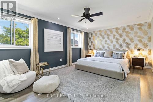 2097 Redstone Crescent, Oakville (West Oak Trails), ON - Indoor Photo Showing Bedroom