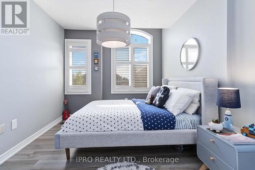 2097 Redstone Crescent, Oakville (West Oak Trails), ON - Indoor Photo Showing Bedroom