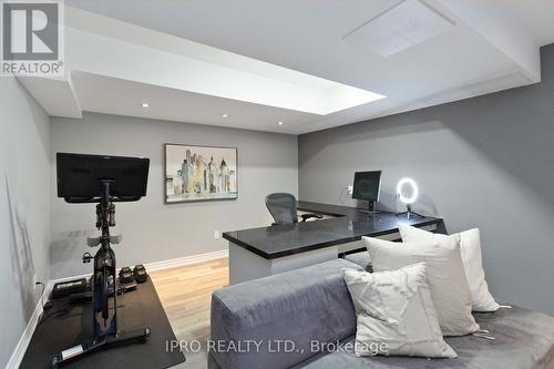 2097 Redstone Crescent, Oakville, ON - Indoor Photo Showing Other Room