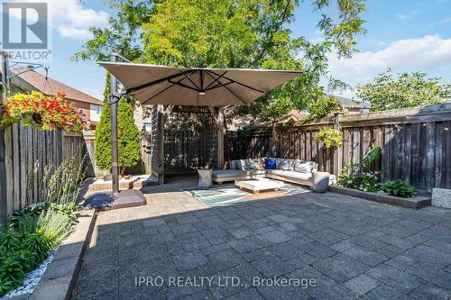 2097 Redstone Crescent, Oakville (West Oak Trails), ON - Outdoor