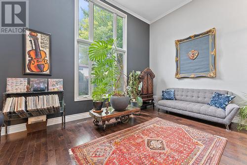 3358 Tallmast Crescent, Mississauga (Erin Mills), ON - Indoor Photo Showing Living Room