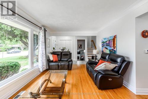 43 Kensington Avenue, Brantford, ON - Indoor Photo Showing Living Room