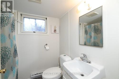 22 Austin Street, Quinte West, ON - Indoor Photo Showing Bathroom