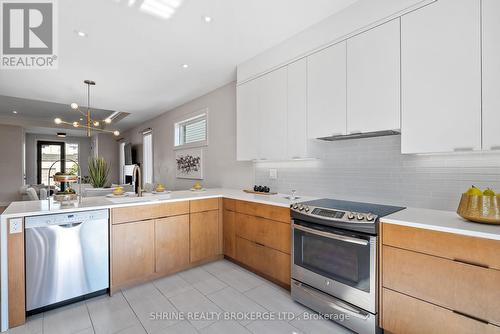 464 Sophia Crescent Road, London, ON - Indoor Photo Showing Kitchen