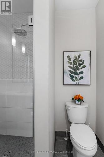 464 Sophia Crescent Road, London, ON - Indoor Photo Showing Bathroom