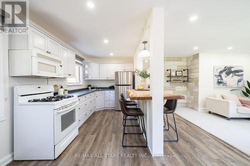 45 Elmvale Boulevard, Whitchurch-Stouffville, ON - Indoor Photo Showing Kitchen