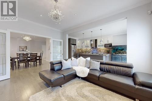 12 Maffey Crescent, Richmond Hill, ON - Indoor Photo Showing Living Room