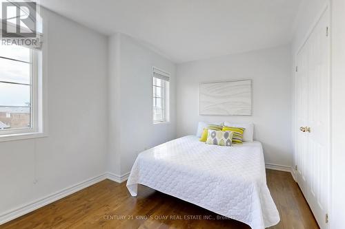 12 Maffey Crescent, Richmond Hill, ON - Indoor Photo Showing Bedroom