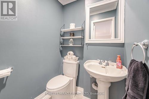 25 - 2825 Gananoque Drive, Mississauga, ON - Indoor Photo Showing Bathroom