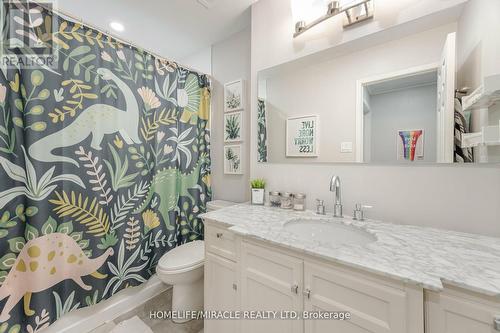 25 - 2825 Gananoque Drive, Mississauga, ON - Indoor Photo Showing Bathroom