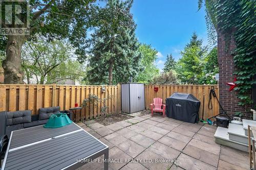 25 - 2825 Gananoque Drive, Mississauga, ON - Outdoor