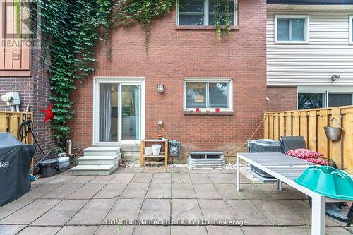 25 - 2825 Gananoque Drive, Mississauga (Meadowvale), ON - Outdoor With Exterior