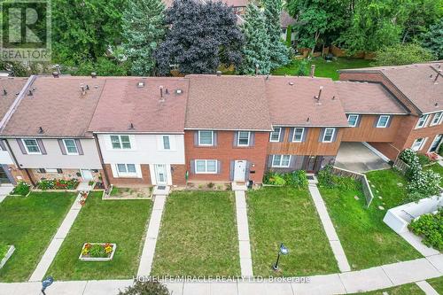 25 - 2825 Gananoque Drive, Mississauga, ON - Outdoor