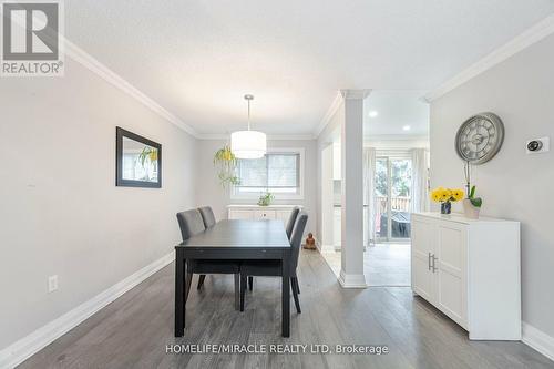 25 - 2825 Gananoque Drive, Mississauga, ON - Indoor Photo Showing Dining Room