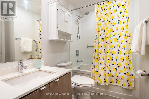 A428 - 5230 Dundas Street, Burlington, ON - Indoor Photo Showing Bathroom