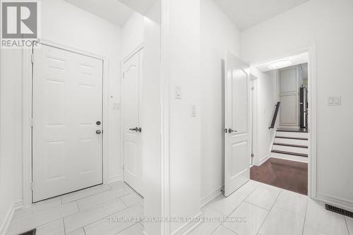 3270 Etude Drive, Mississauga, ON - Indoor Photo Showing Other Room