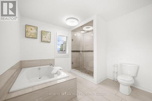 3270 Etude Drive, Mississauga (Malton), ON - Indoor Photo Showing Bathroom