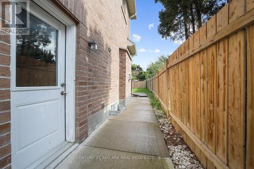 3270 Etude Drive, Mississauga (Malton), ON - Outdoor With Exterior