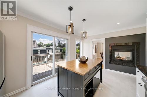 55 East 13Th Street, Hamilton, ON - Indoor Photo Showing Living Room With Fireplace