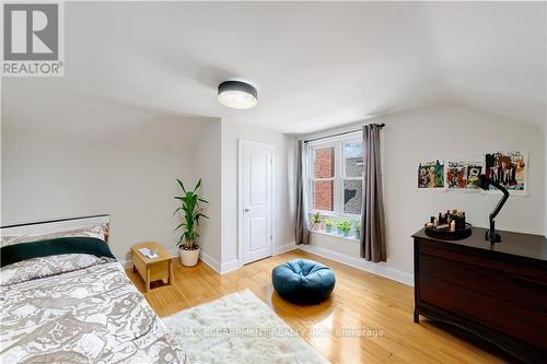 55 East 13Th Street, Hamilton, ON - Indoor Photo Showing Bedroom