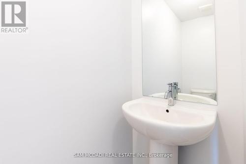 30 Fennell Street, Southgate, ON - Indoor Photo Showing Bathroom