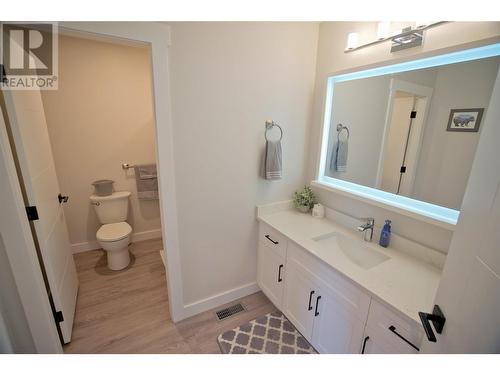 109 Abbey Road, Princeton, BC - Indoor Photo Showing Bathroom