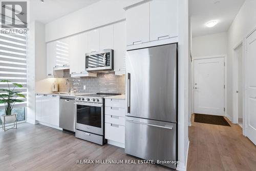 101 - 65 Watergarden Drive, Mississauga (Hurontario), ON - Indoor Photo Showing Kitchen With Stainless Steel Kitchen With Upgraded Kitchen