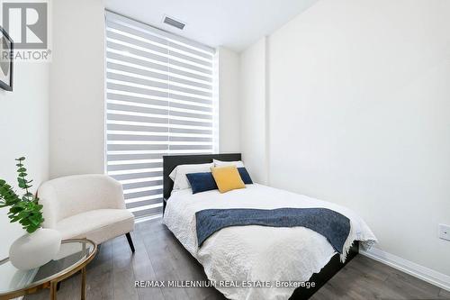 101 - 65 Watergarden Drive, Mississauga (Hurontario), ON - Indoor Photo Showing Bedroom