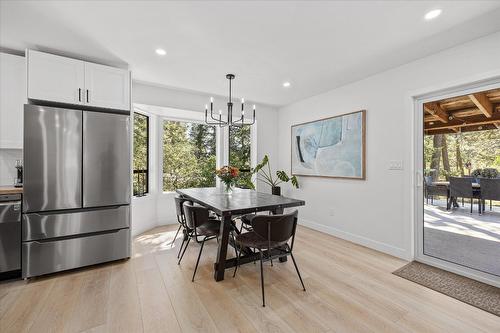 1724 Keloka Drive, West Kelowna, BC - Indoor Photo Showing Dining Room