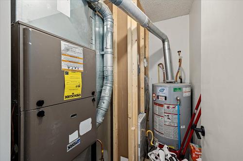 1724 Keloka Drive, West Kelowna, BC - Indoor Photo Showing Basement