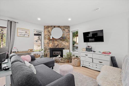 1724 Keloka Drive, West Kelowna, BC - Indoor Photo Showing Living Room With Fireplace