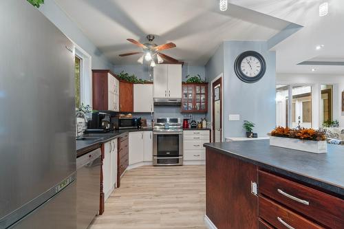 9048 Hummingbird Drive, Swansea Point, BC - Indoor Photo Showing Kitchen