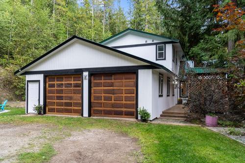 9048 Hummingbird Drive, Swansea Point, BC - Outdoor