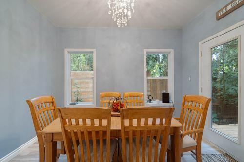 9048 Hummingbird Drive, Swansea Point, BC - Indoor Photo Showing Dining Room