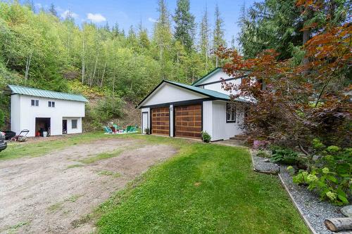 9048 Hummingbird Drive, Swansea Point, BC - Outdoor