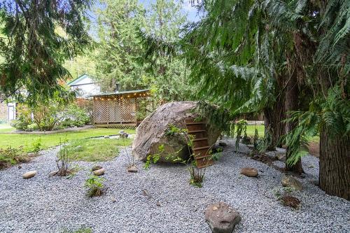 9048 Hummingbird Drive, Swansea Point, BC - Outdoor