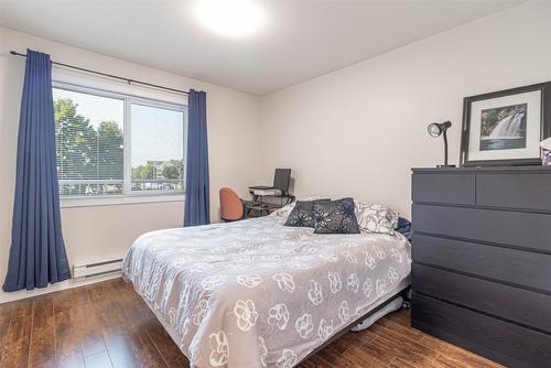 113-400 Sutton Crescent, Kelowna, BC - Indoor Photo Showing Bedroom