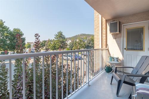 113-400 Sutton Crescent, Kelowna, BC - Outdoor With Exterior