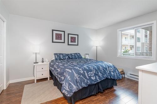 113-400 Sutton Crescent, Kelowna, BC - Indoor Photo Showing Bedroom