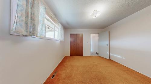 6 Willow Crescent, Osoyoos, BC - Indoor Photo Showing Other Room