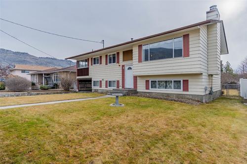 6 Willow Crescent, Osoyoos, BC - Outdoor