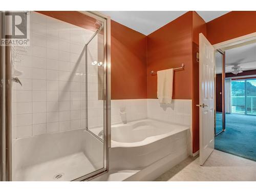 9800 Turner Street Unit# 63, Summerland, BC - Indoor Photo Showing Bathroom