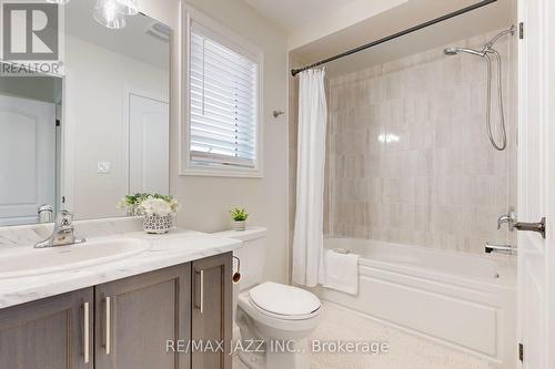 269 Bruce Cameron Drive, Clarington (Bowmanville), ON - Indoor Photo Showing Bathroom